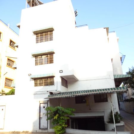 Hotel Suresh Inn Pune Exterior photo