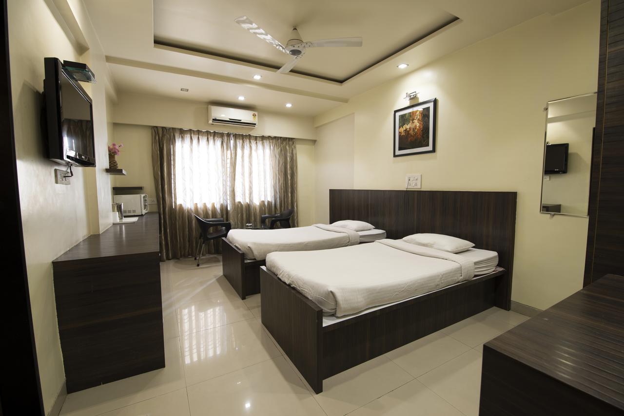 Hotel Suresh Inn Pune Exterior photo